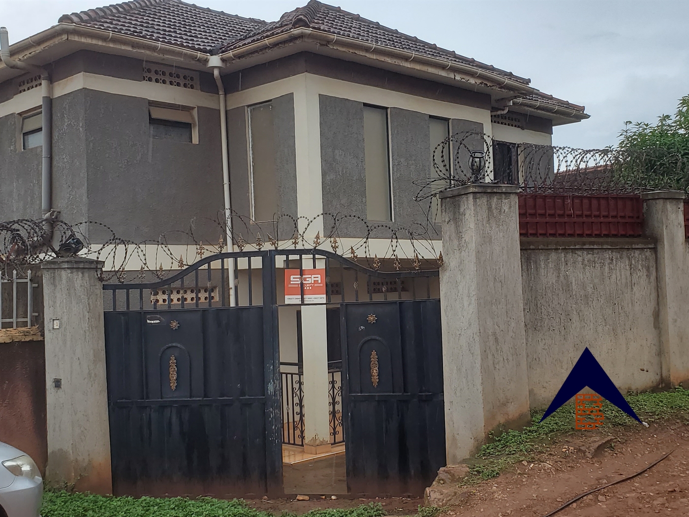 Storeyed house for sale in Namuwongo Kampala