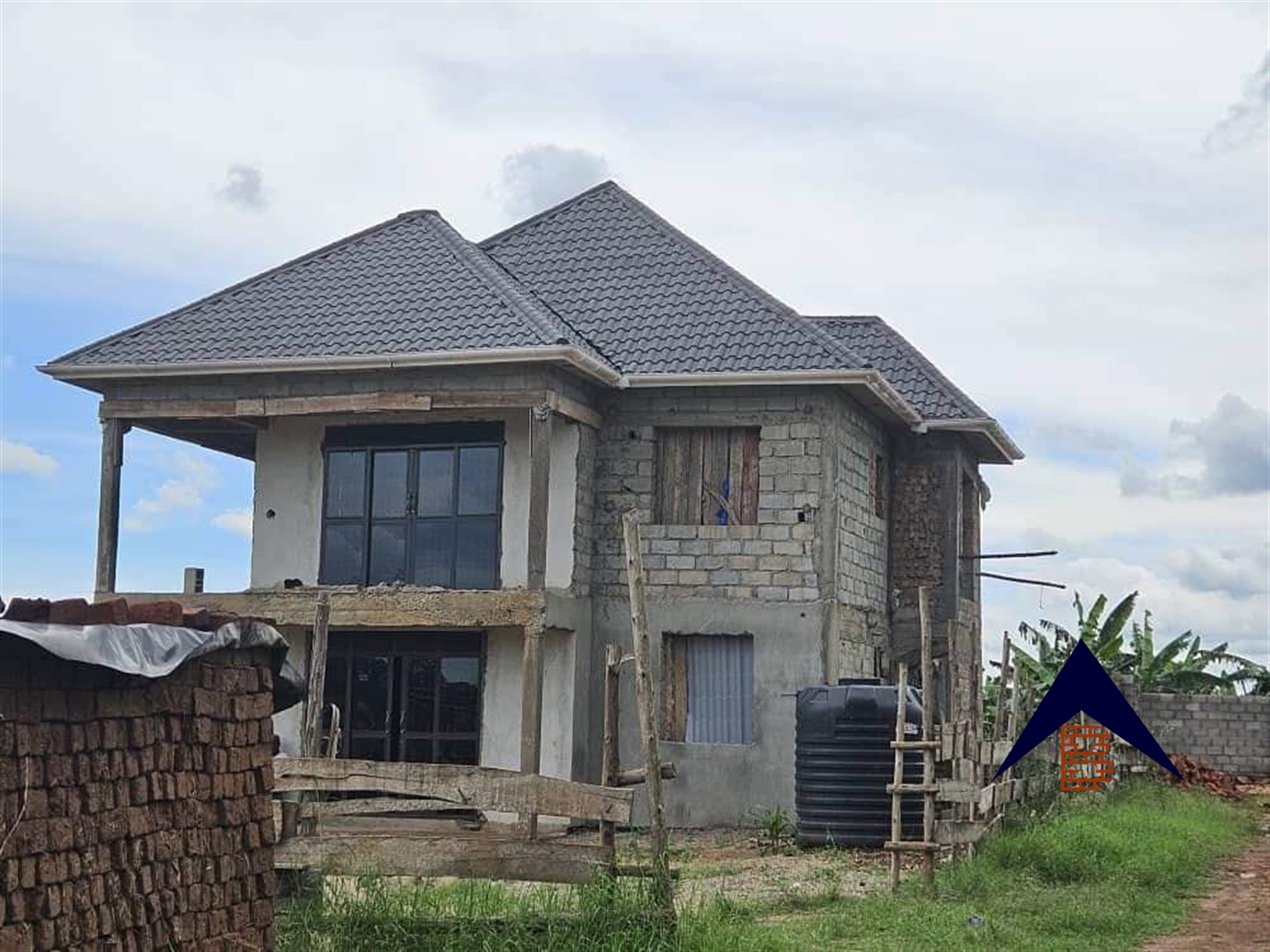 Storeyed house for sale in Matugga Wakiso