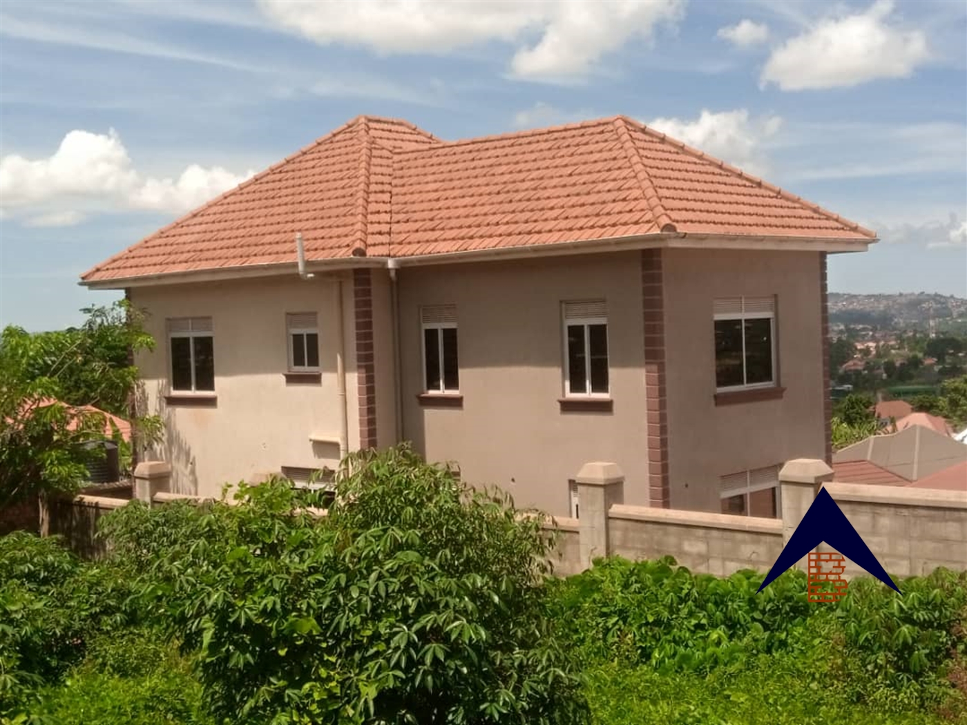 Storeyed house for sale in Buloba Wakiso