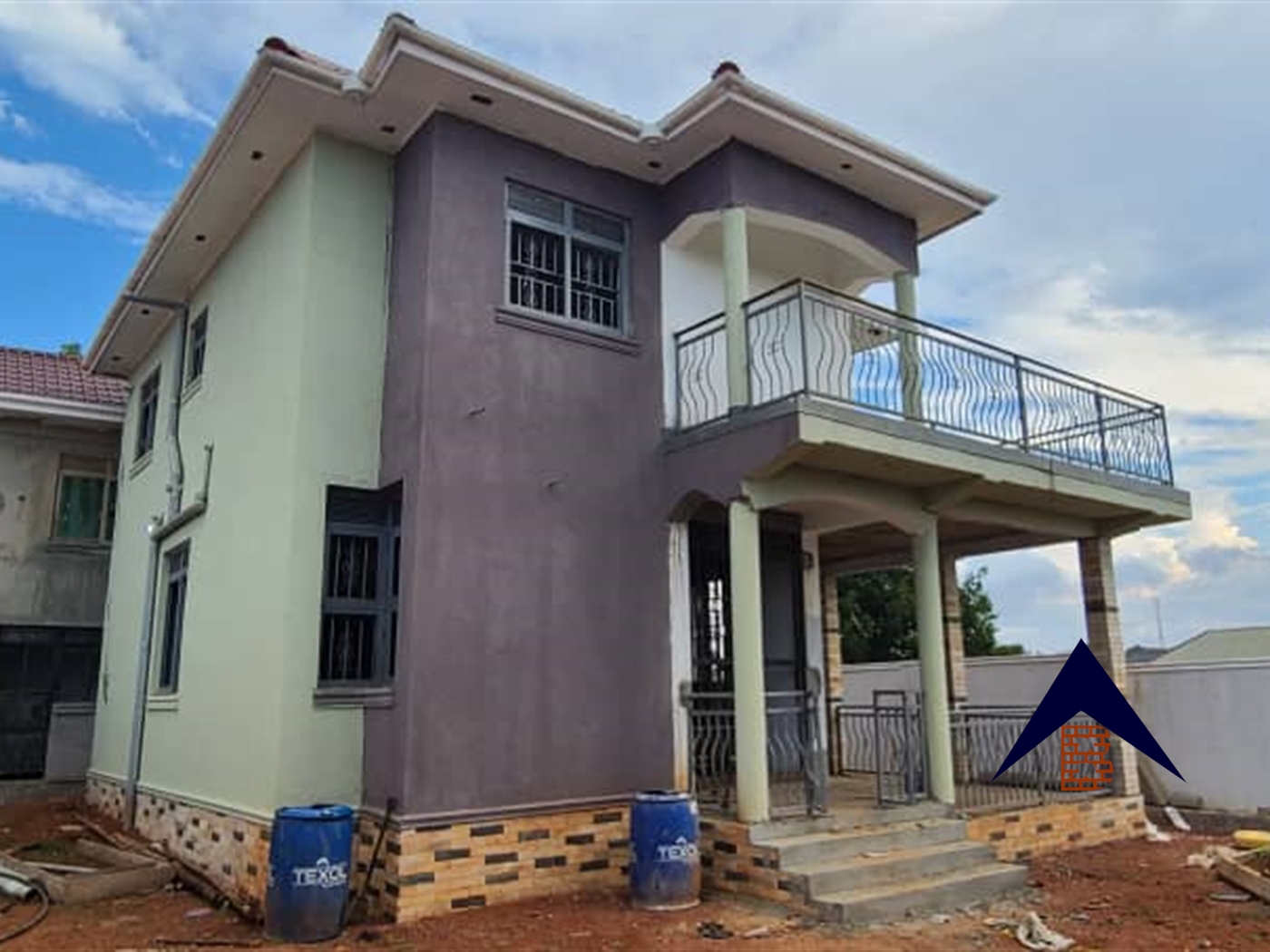 Storeyed house for sale in Kajjansi Kampala