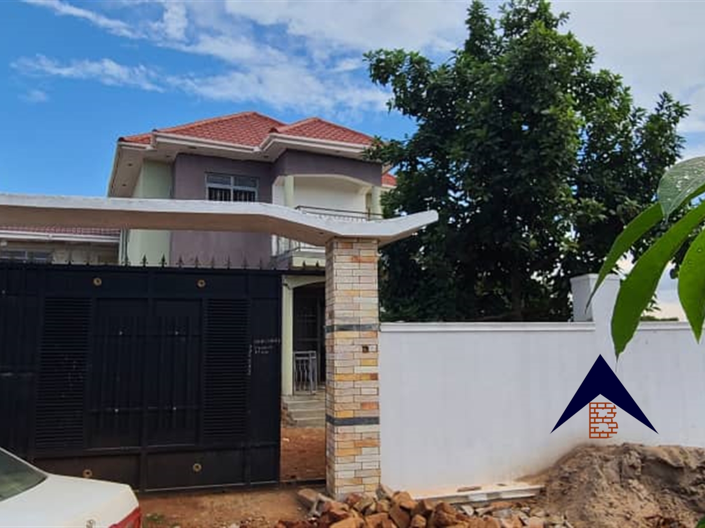 Storeyed house for sale in Kajjansi Kampala