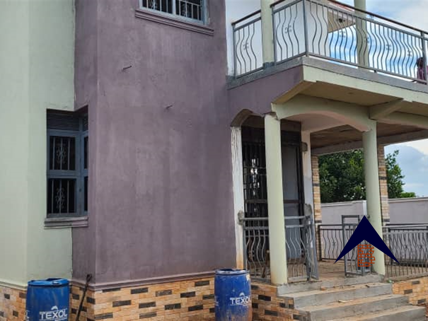 Storeyed house for sale in Kajjansi Kampala