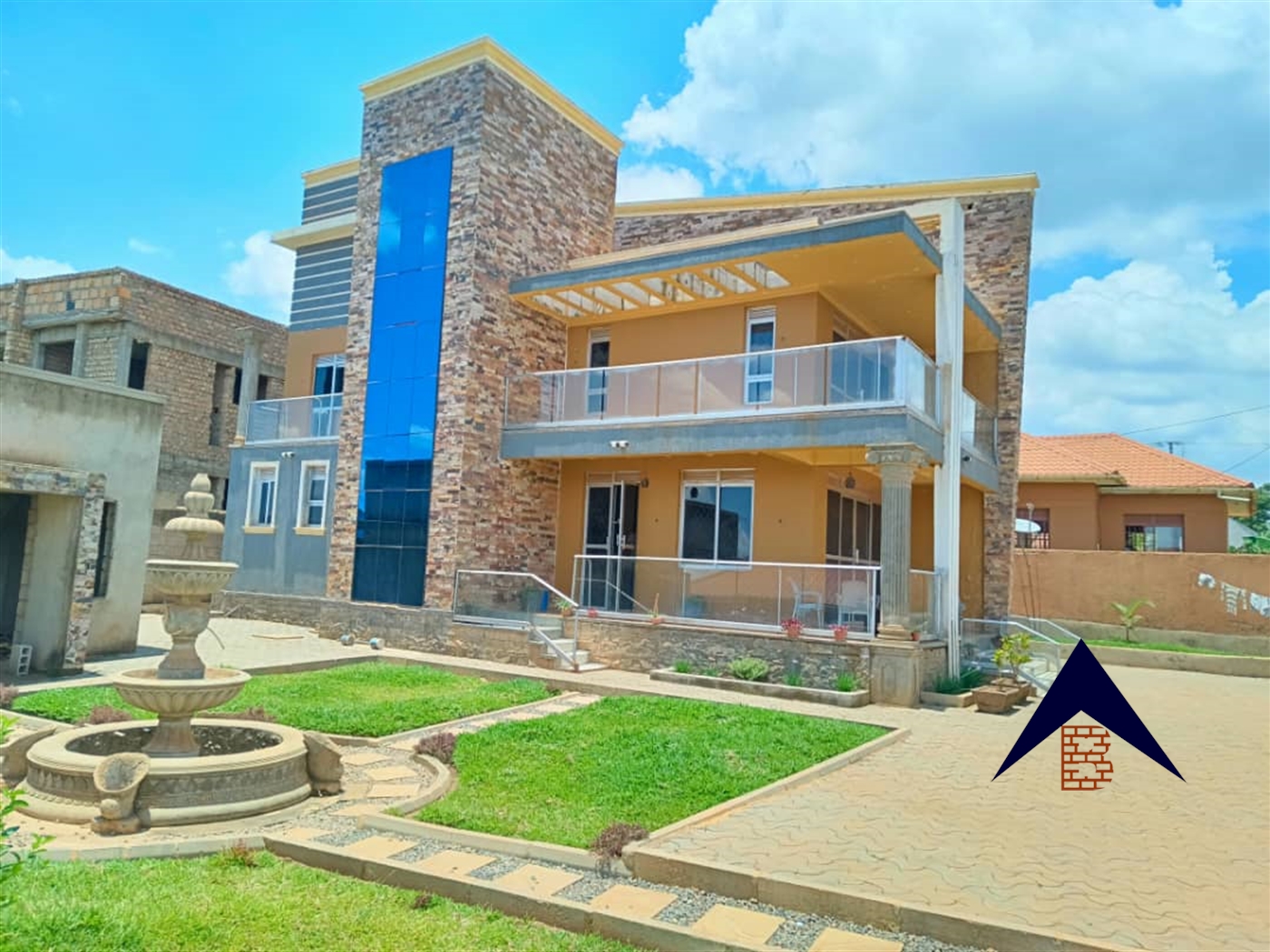 Storeyed house for sale in Nakweello Wakiso