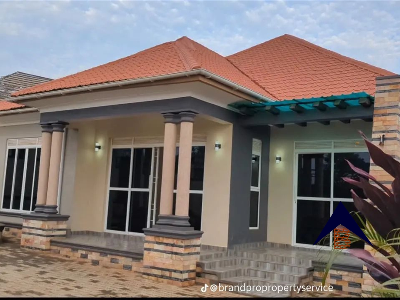 Bungalow for sale in Kitende Wakiso