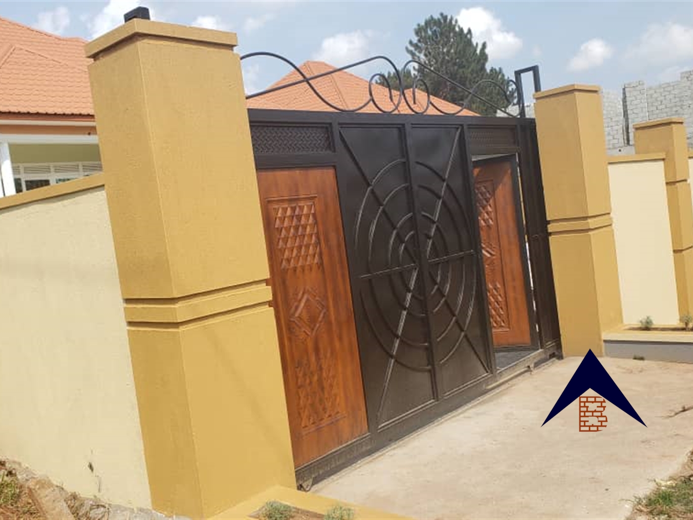 Bungalow for sale in Kitende Wakiso