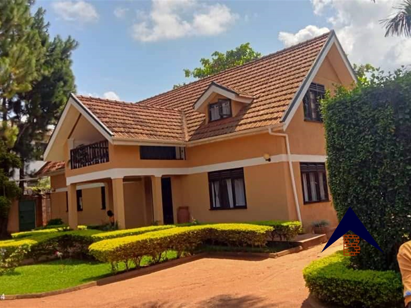 Storeyed house for sale in Entebbe Wakiso