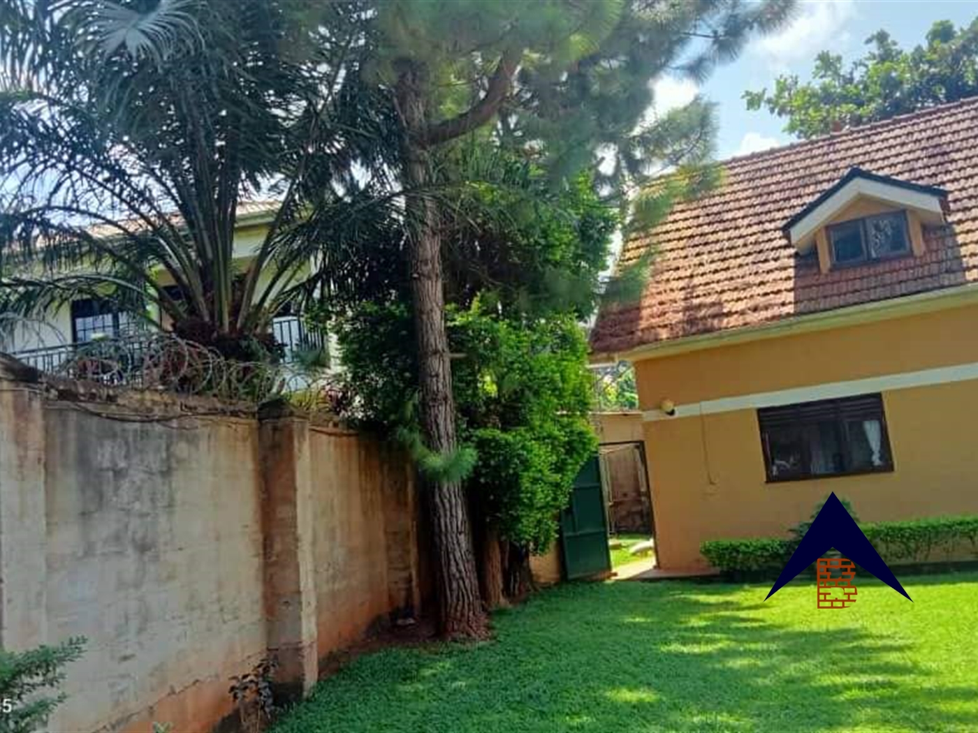 Storeyed house for sale in Entebbe Wakiso