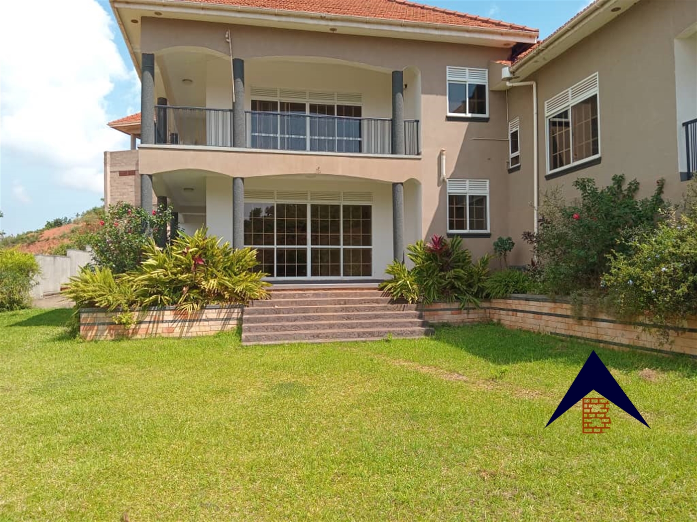 Storeyed house for sale in Seguku Kampala