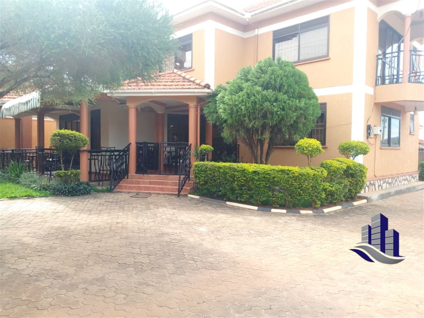 Mansion for sale in Muyenga Kampala