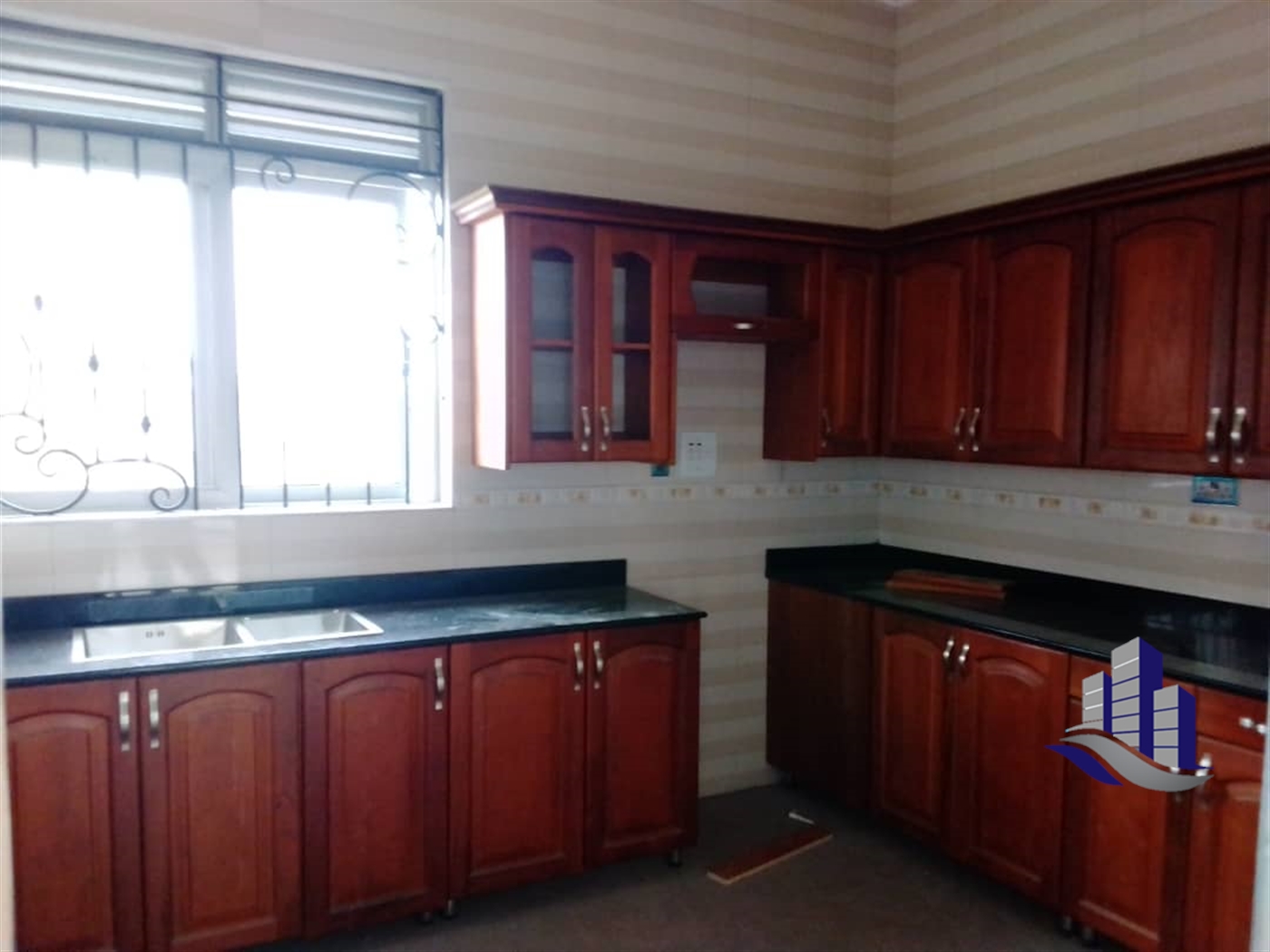 Storeyed house for sale in Munyonyo Kampala