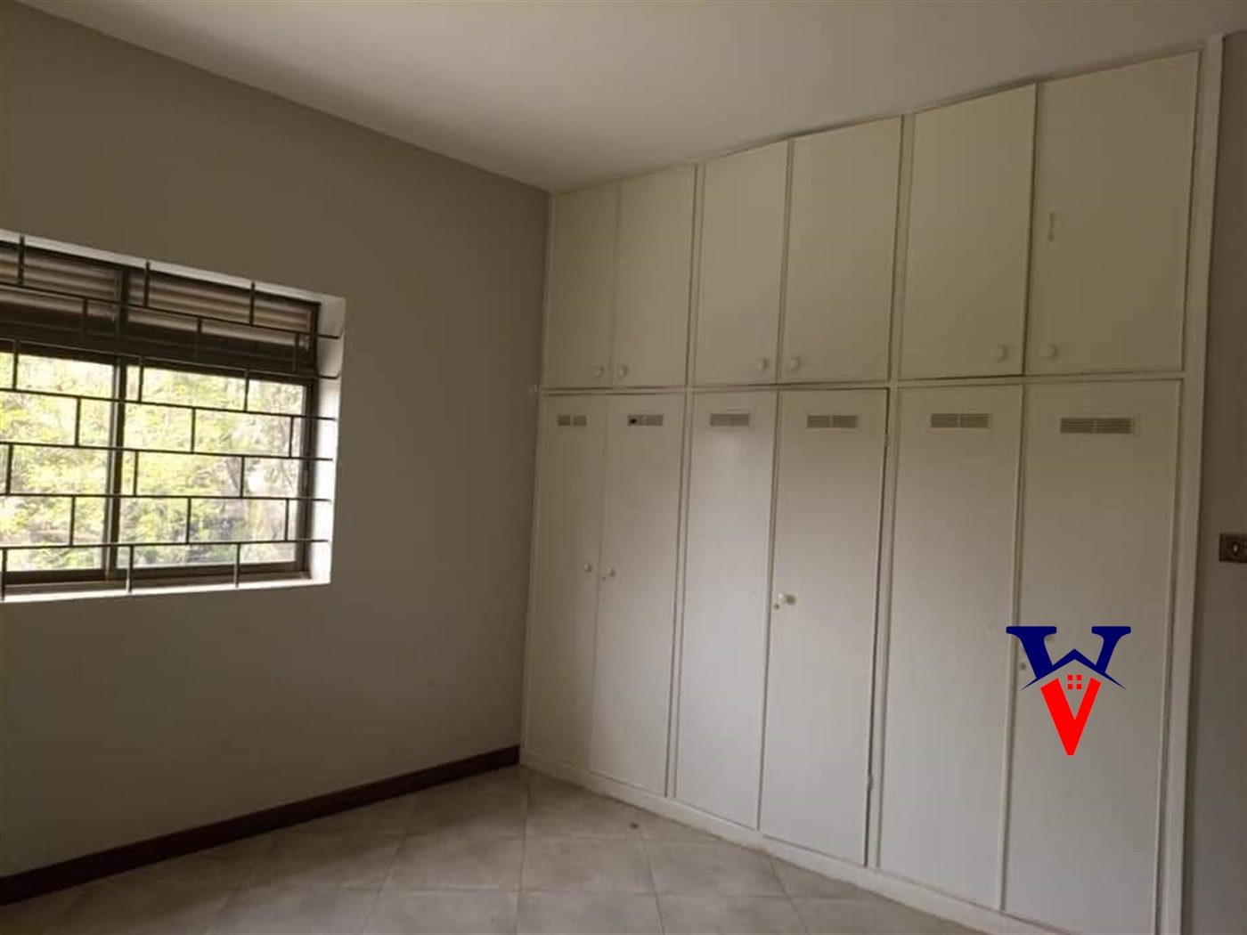 Storeyed house for sale in Bugoloobi Kampala