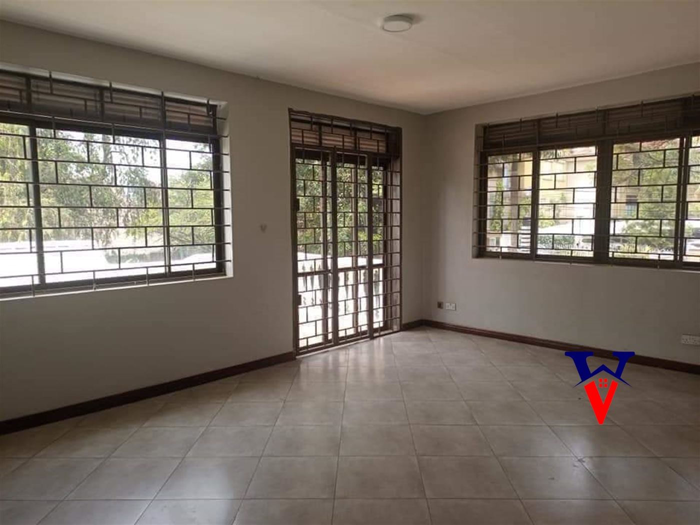 Storeyed house for sale in Bugoloobi Kampala