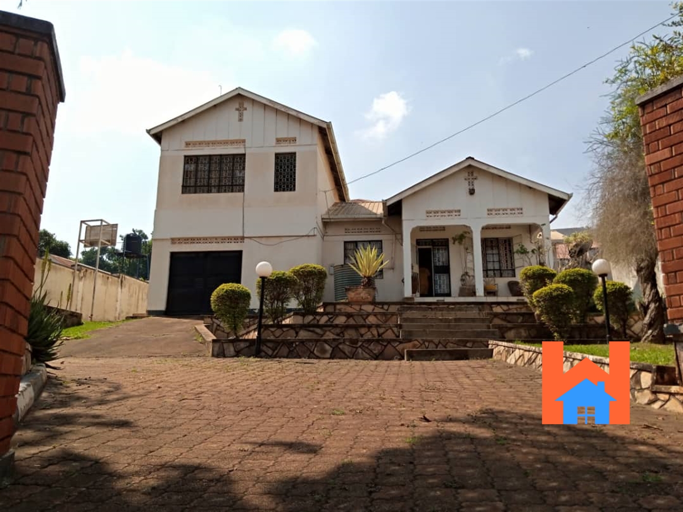 Storeyed house for sale in Lubowa Kampala