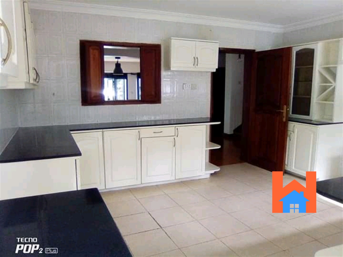 Town House for rent in Kololo Kampala