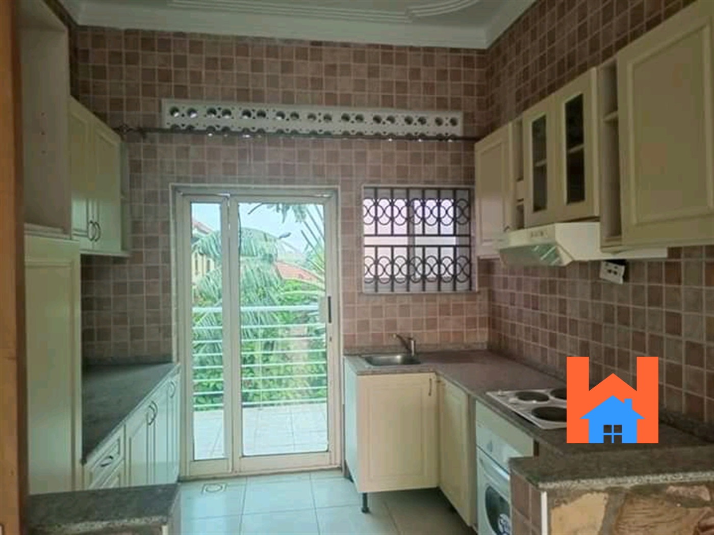 Town House for rent in Luzira Kampala