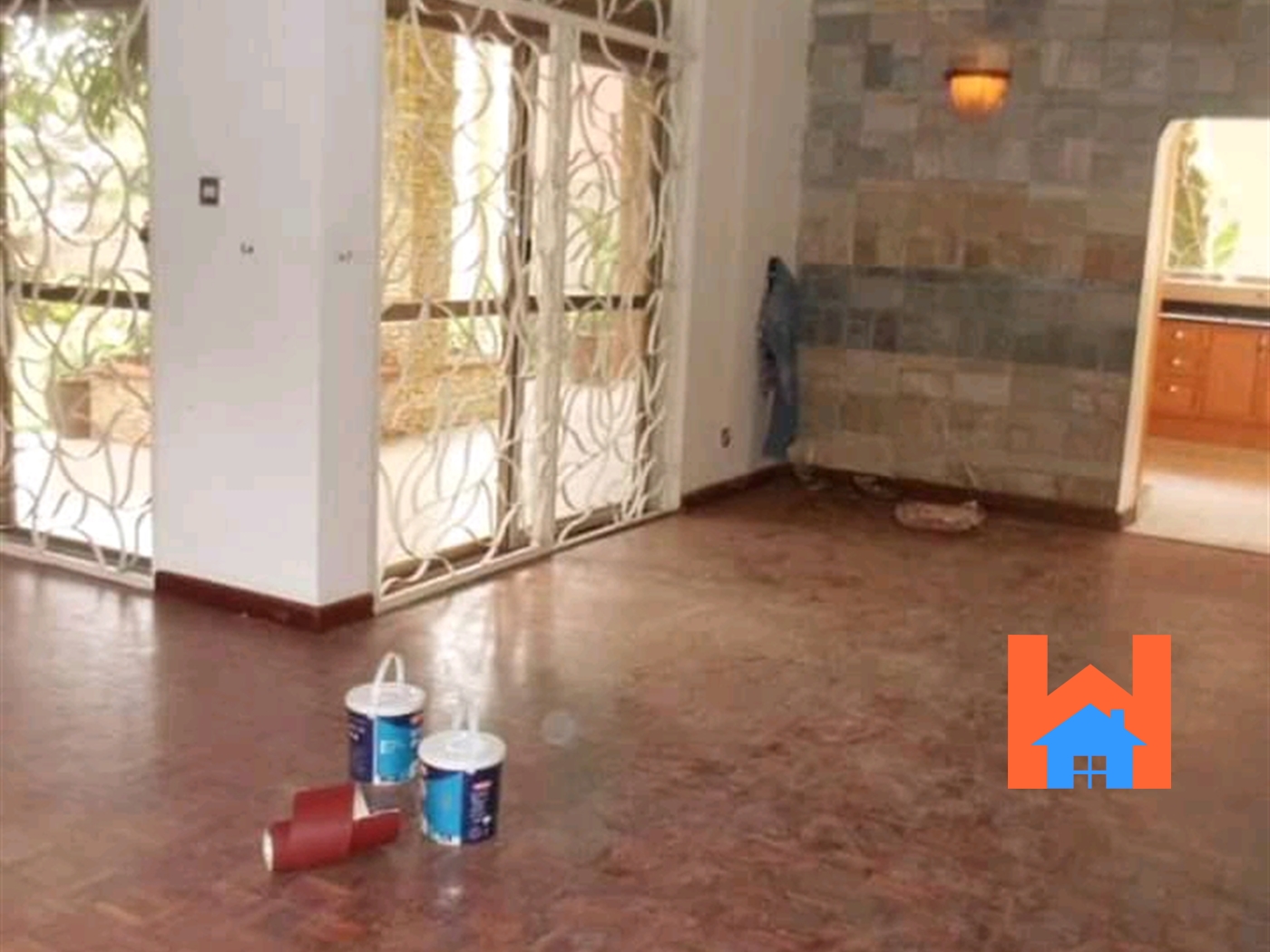 Storeyed house for rent in Bugoloobi Kampala