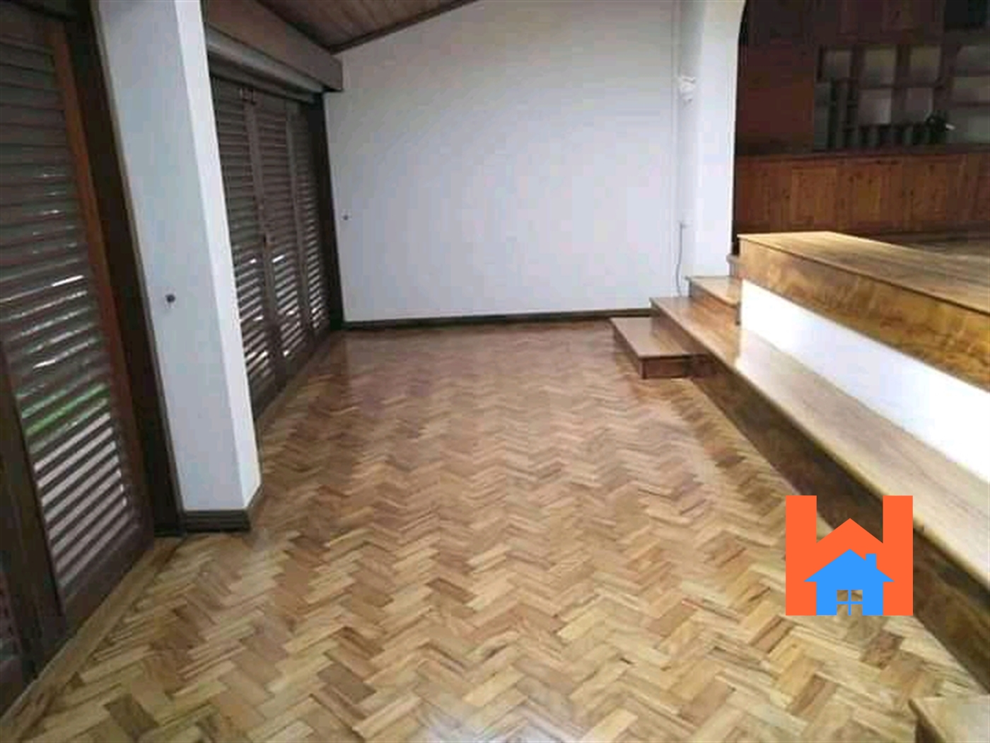 Bungalow for rent in Bugoloobi Kampala