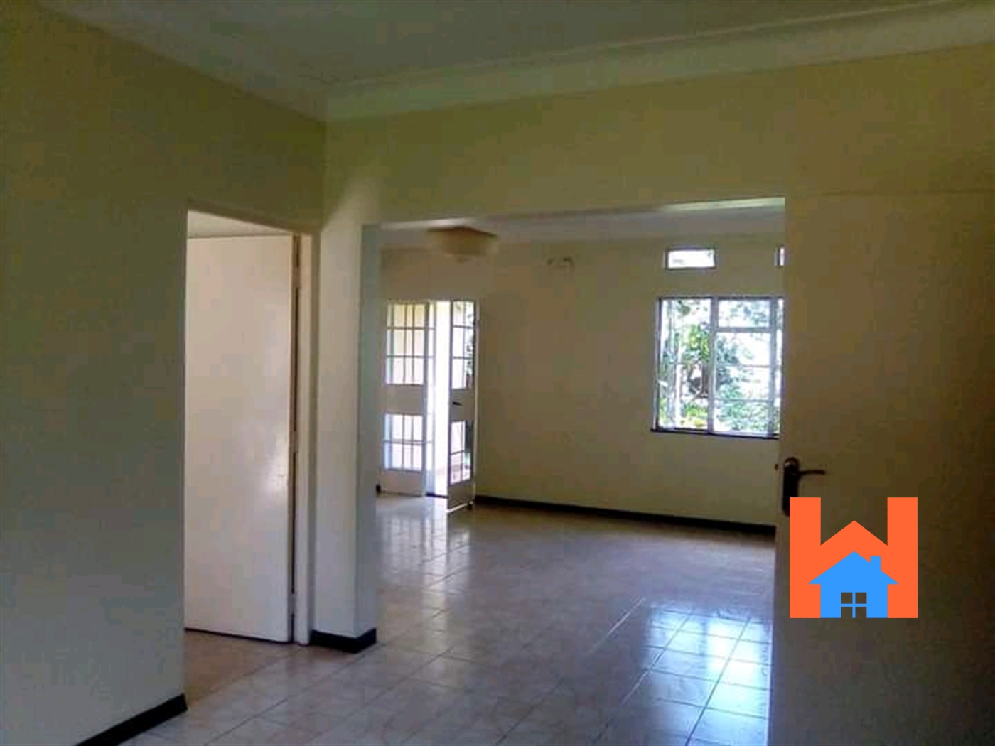 Bungalow for rent in Bugoloobi Kampala