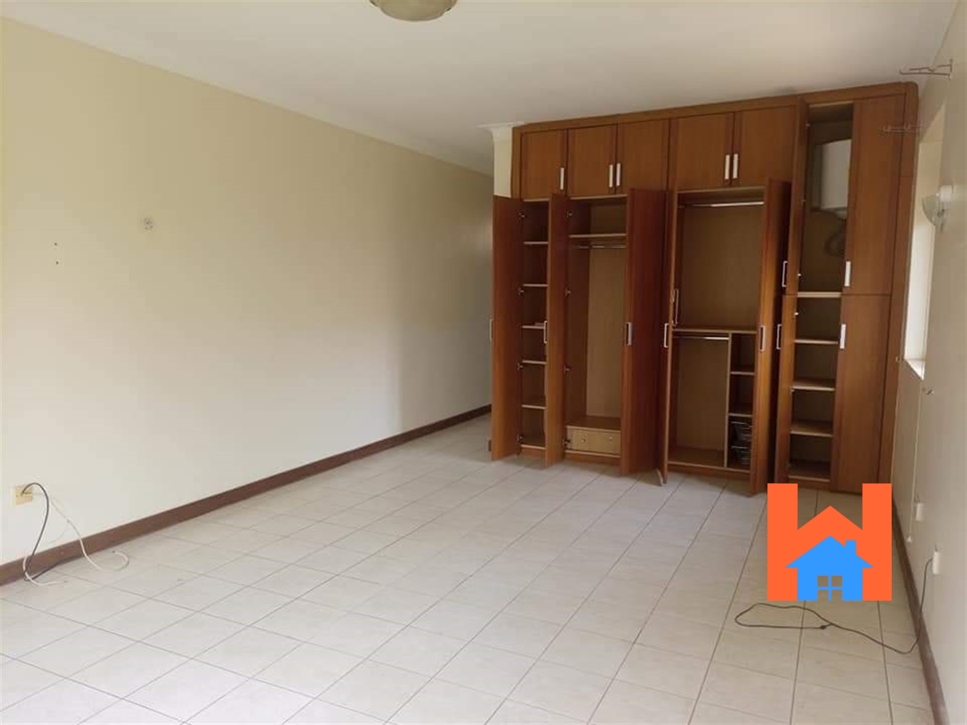 Storeyed house for rent in Mutungo Kampala