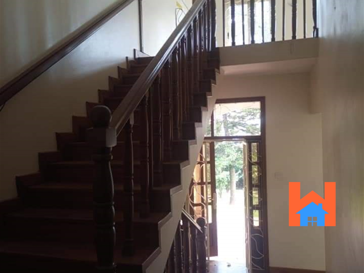 Storeyed house for rent in Mutungo Kampala