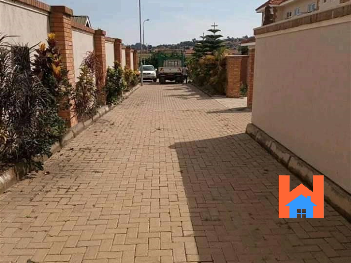 Storeyed house for rent in Muyenga Kampala