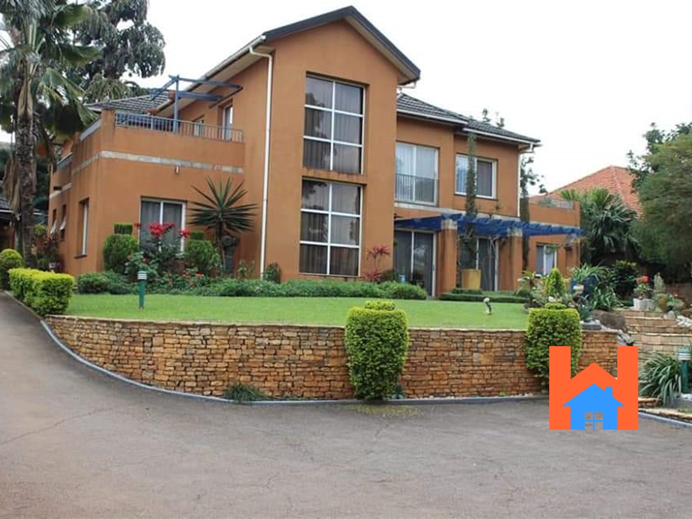 Storeyed house for sale in Bbunga Kampala