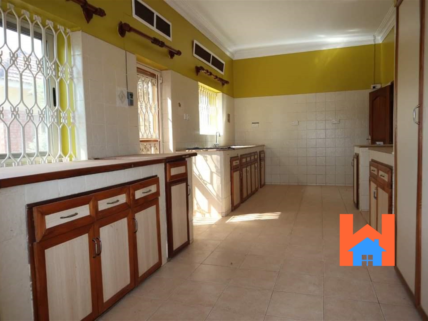 Bungalow for sale in Munyonyo Kampala