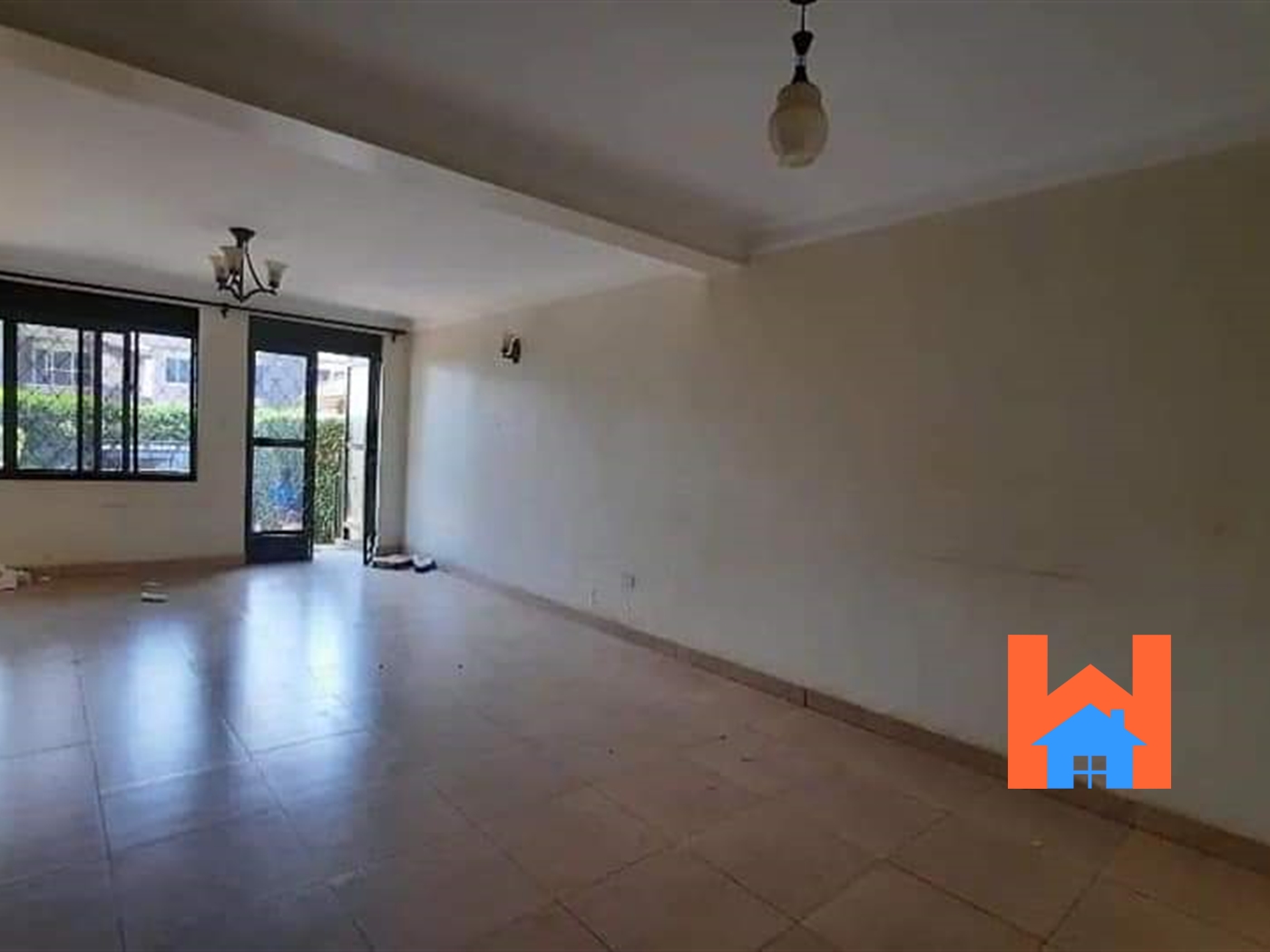 Duplex for rent in Kisaasi Kampala