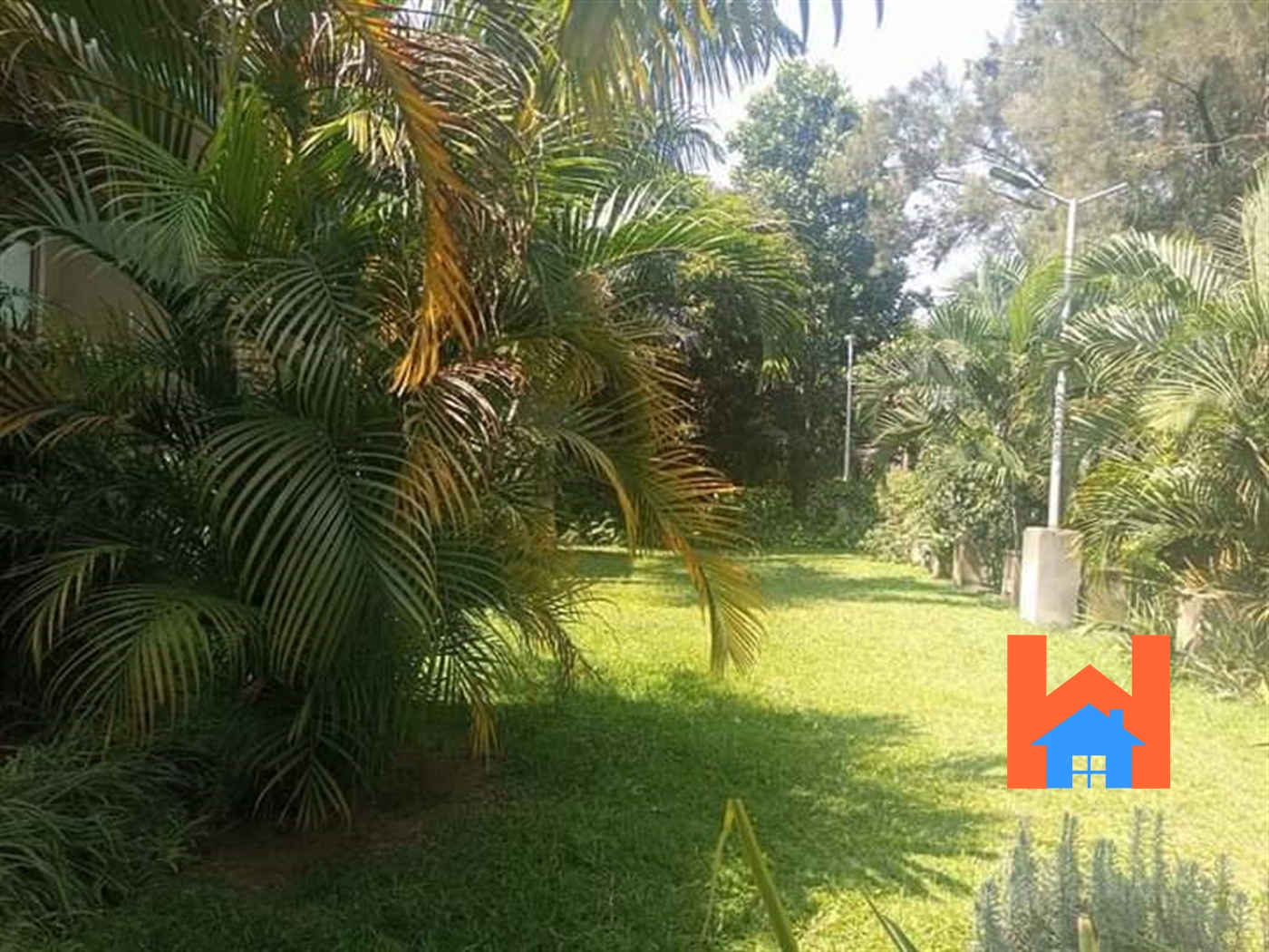 Villa for rent in Mutungo Kampala