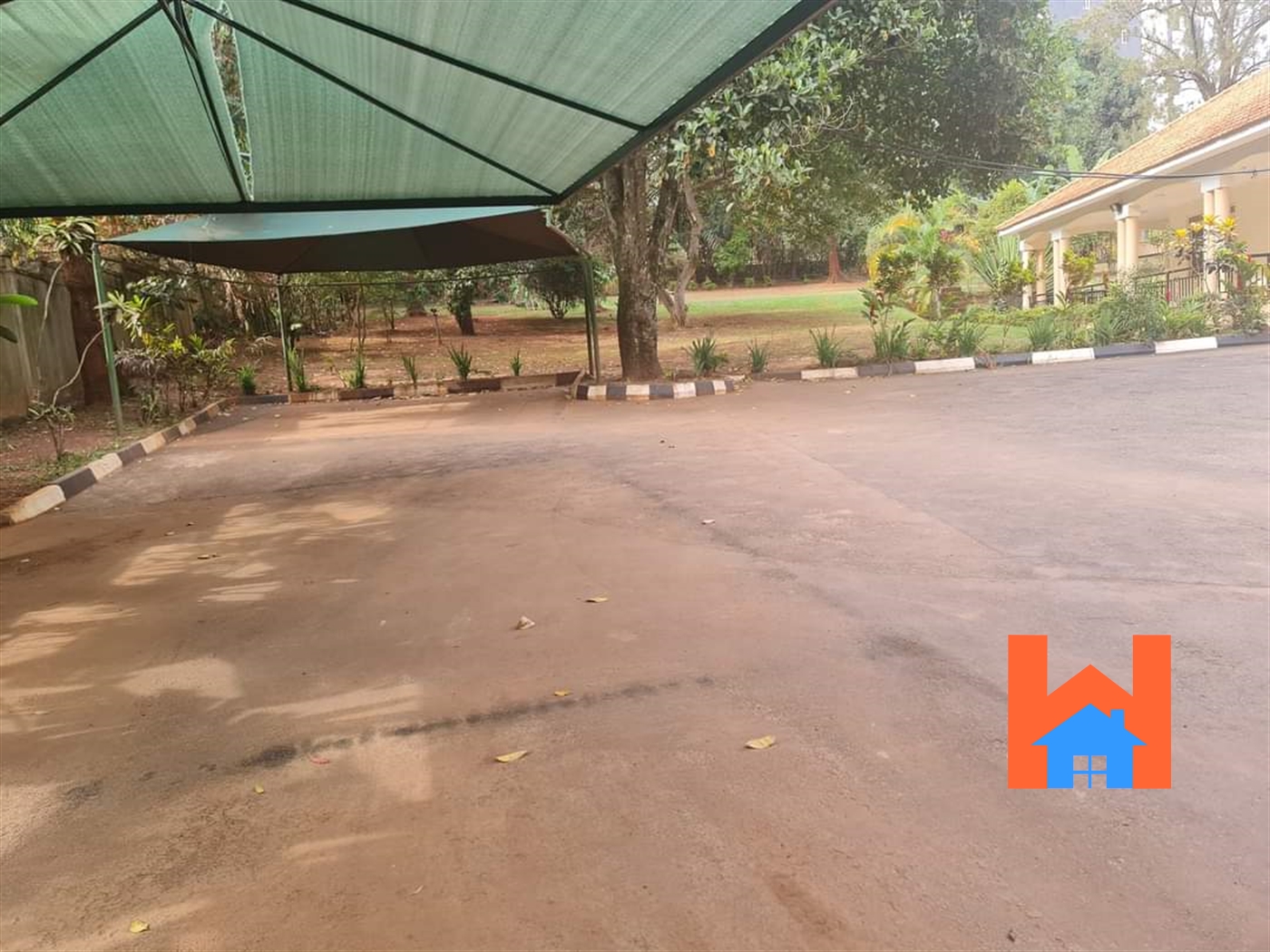 Bungalow for rent in Kololo Kampala