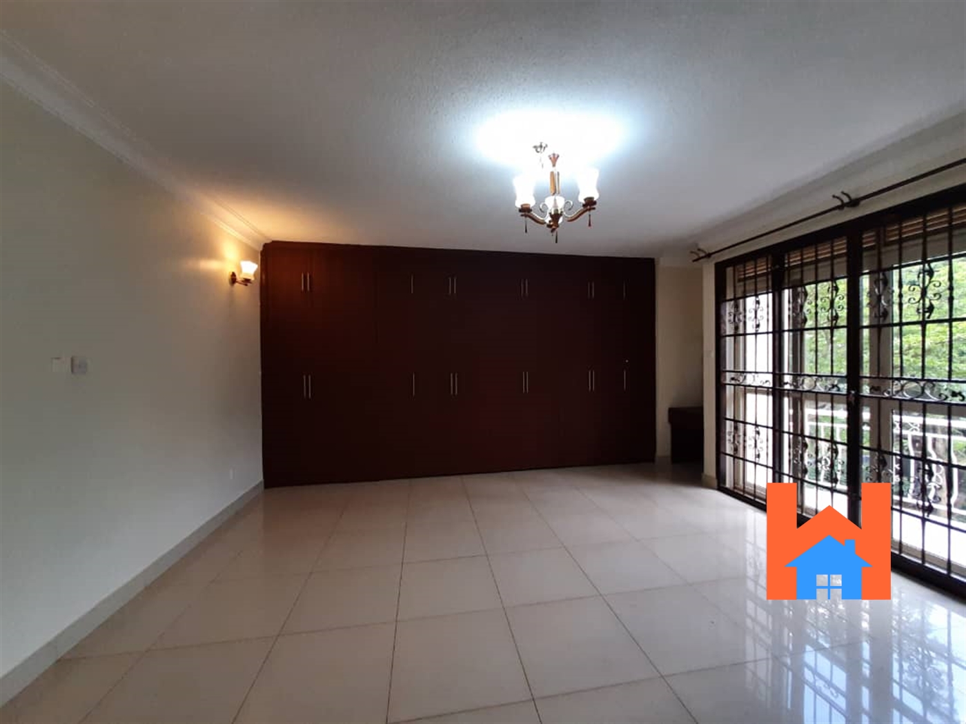 Villa for sale in Lubowa Kampala