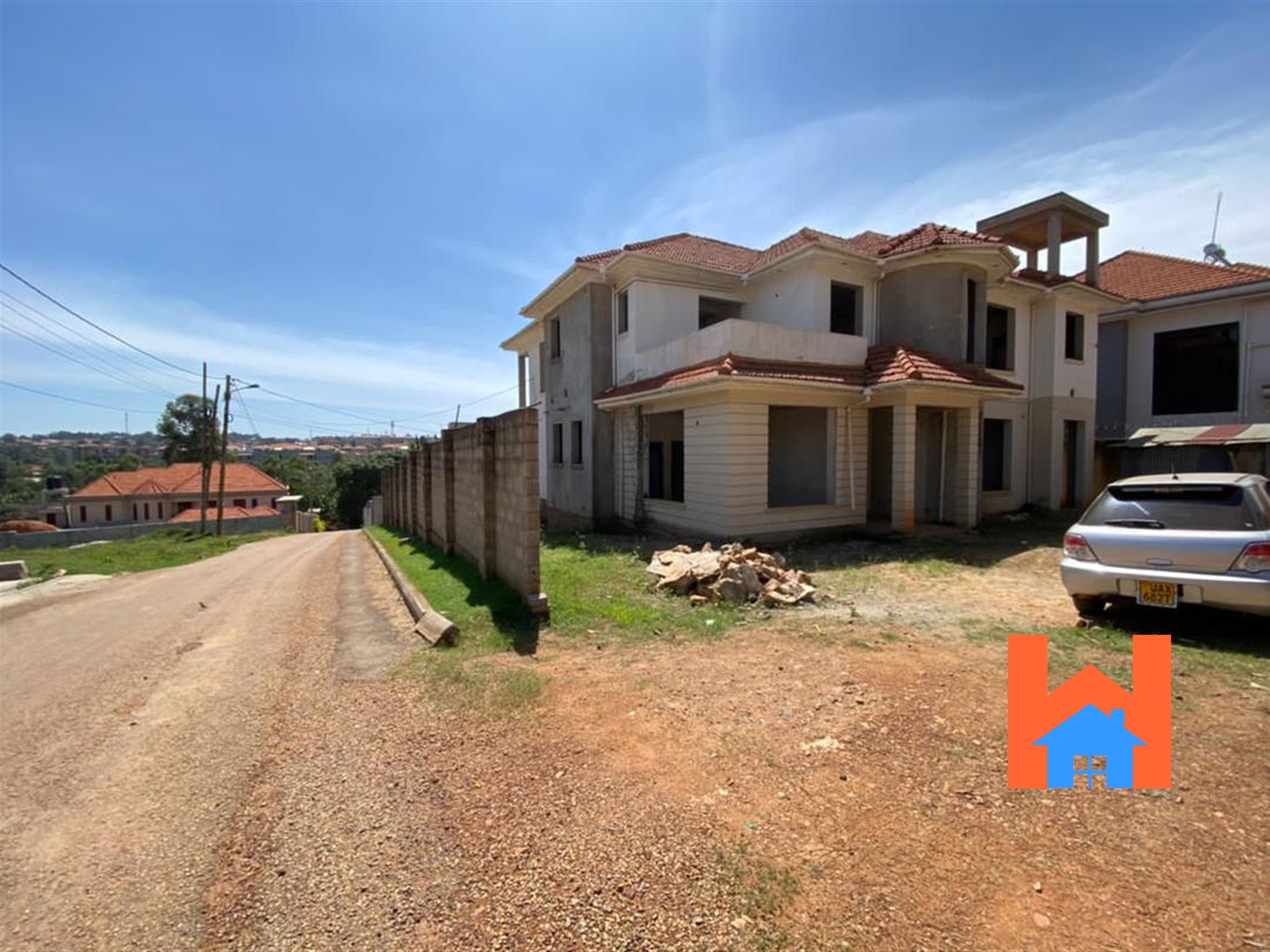 Shell House for sale in Kiwaatule Kampala