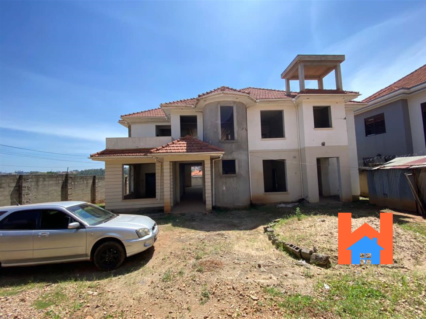 Shell House for sale in Kiwaatule Kampala