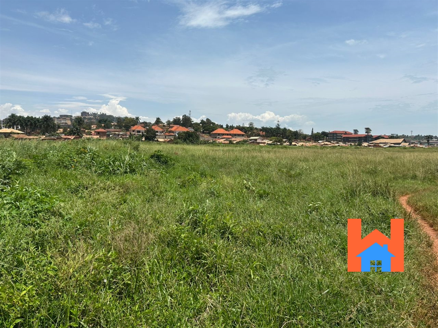 Commercial Land for sale in Bugoloobi Kampala