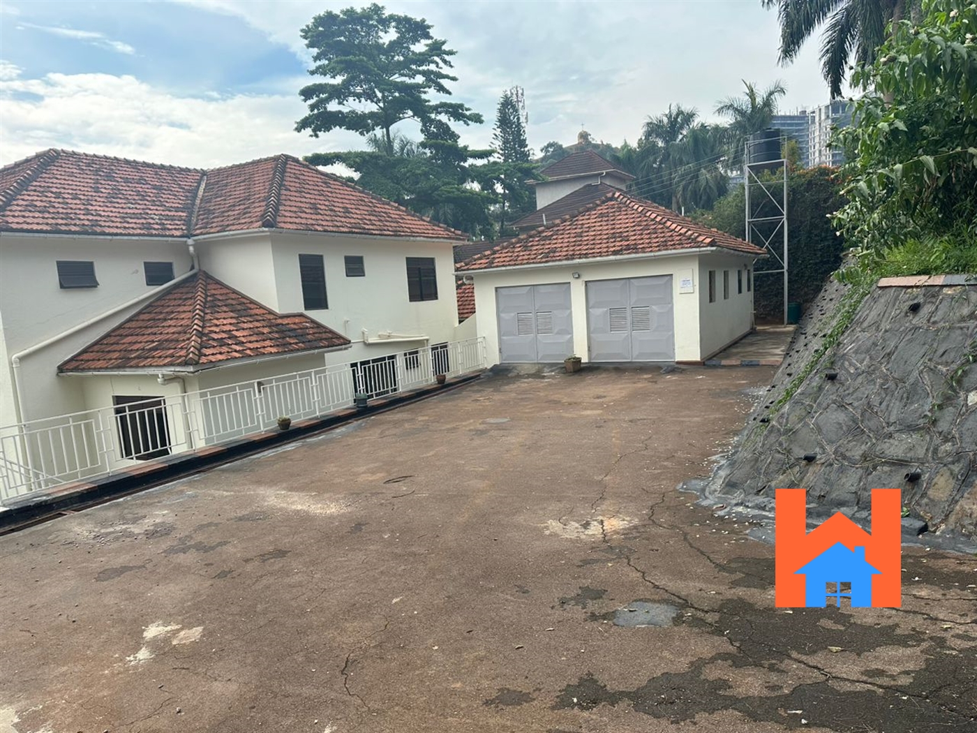 Storeyed house for rent in Naguru Kampala