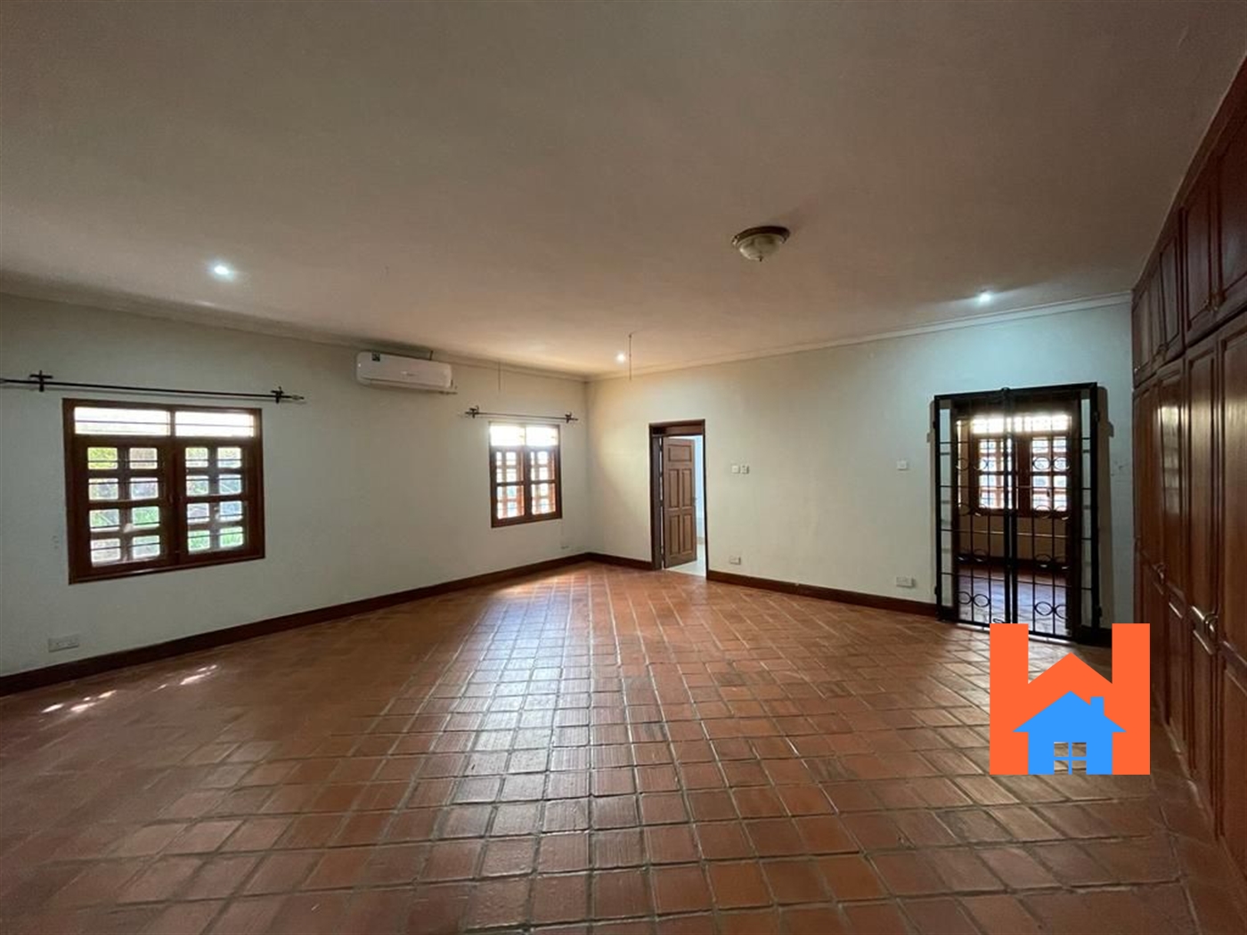 Bungalow for sale in Makindye Kampala