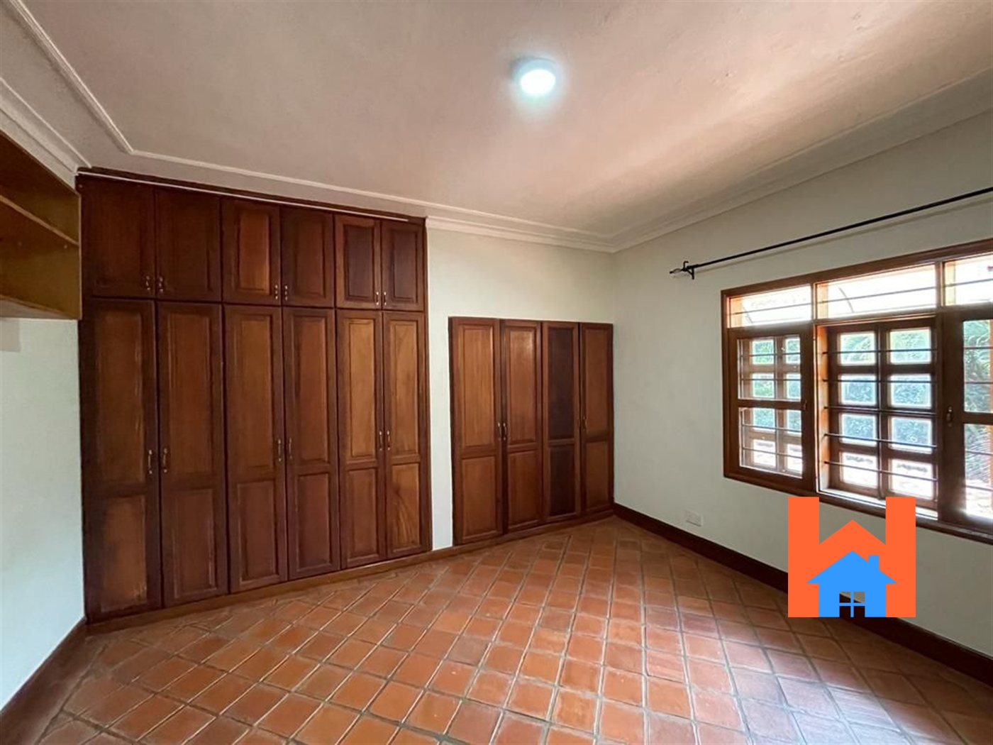 Bungalow for sale in Makindye Kampala