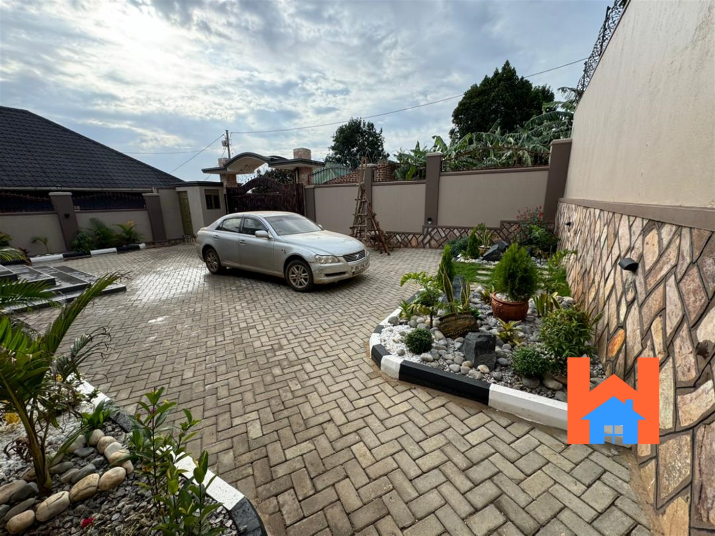 Bungalow for sale in Sonde Kampala