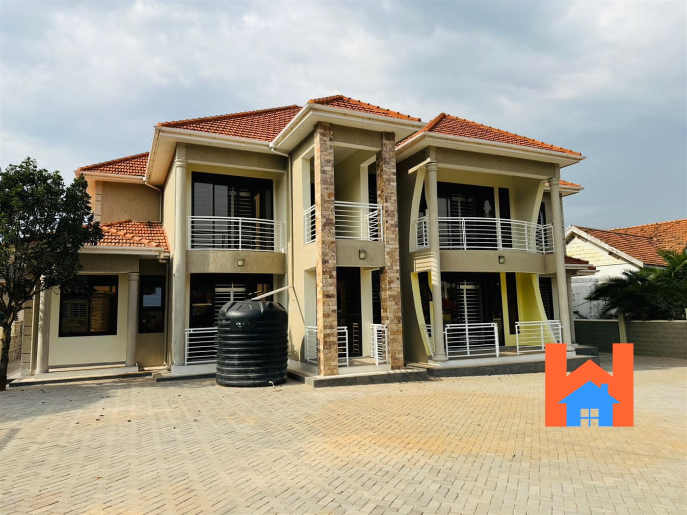 Storeyed house for sale in Munyonyo Kampala