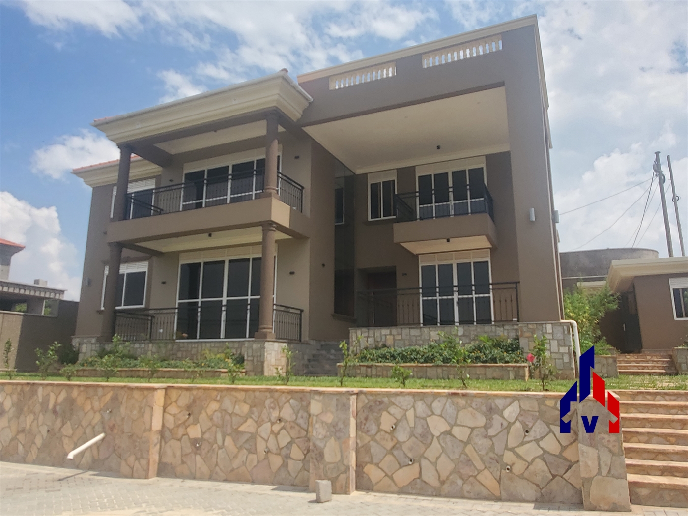 Town House for sale in Munyonyo Kampala