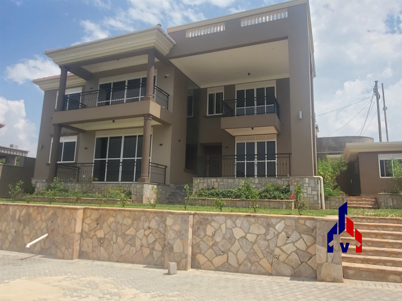 Town House for sale in Munyonyo Kampala