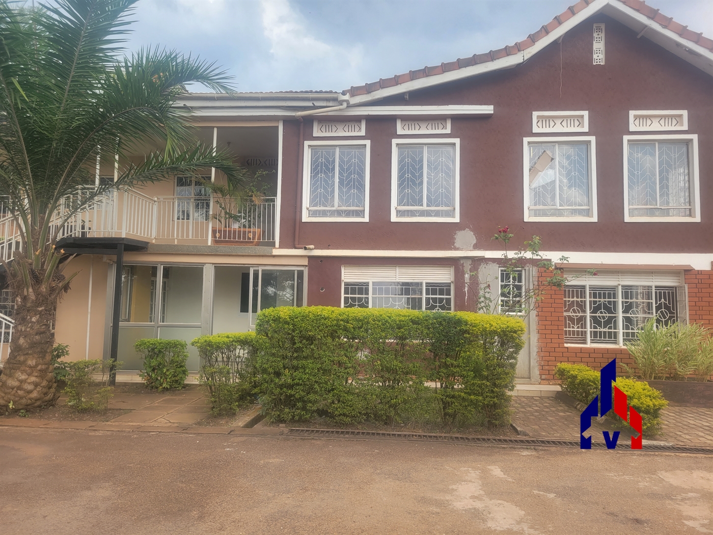 Storeyed house for sale in Makindye Kampala