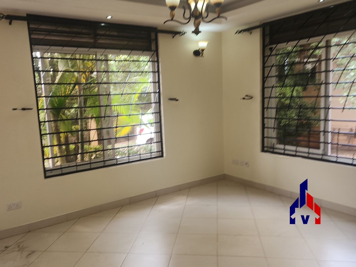 Semi Detached for rent in Muyenga Kampala