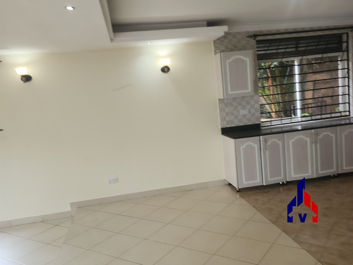 Semi Detached for rent in Muyenga Kampala