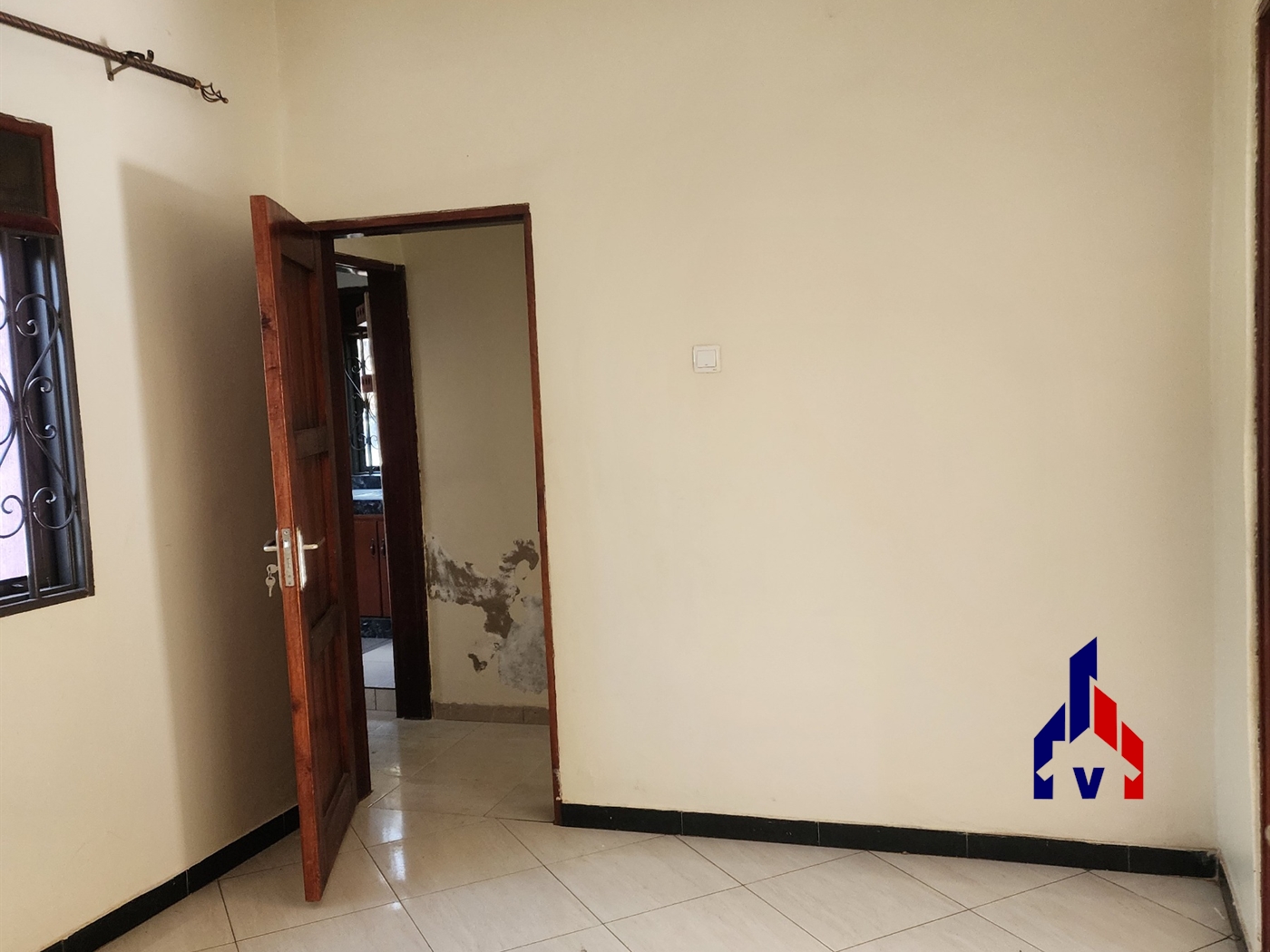 Bungalow for rent in Kibuli Kampala