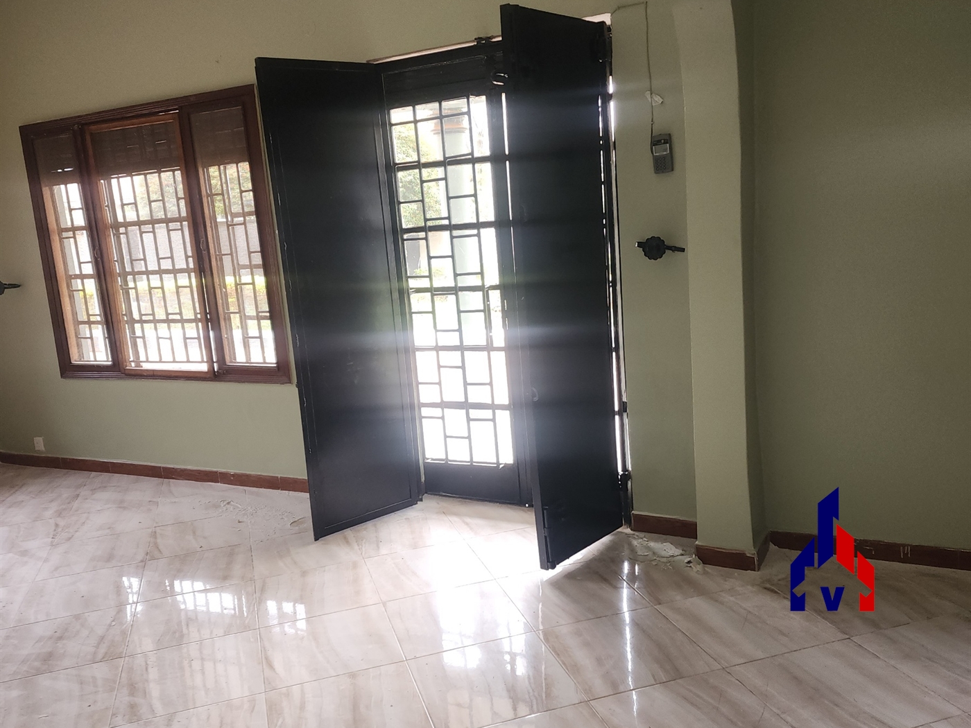 Bungalow for rent in Kabalagala Kampala