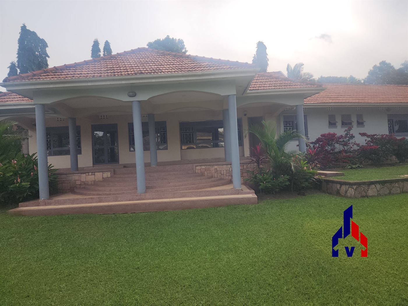 Bungalow for rent in Muyenga Kampala