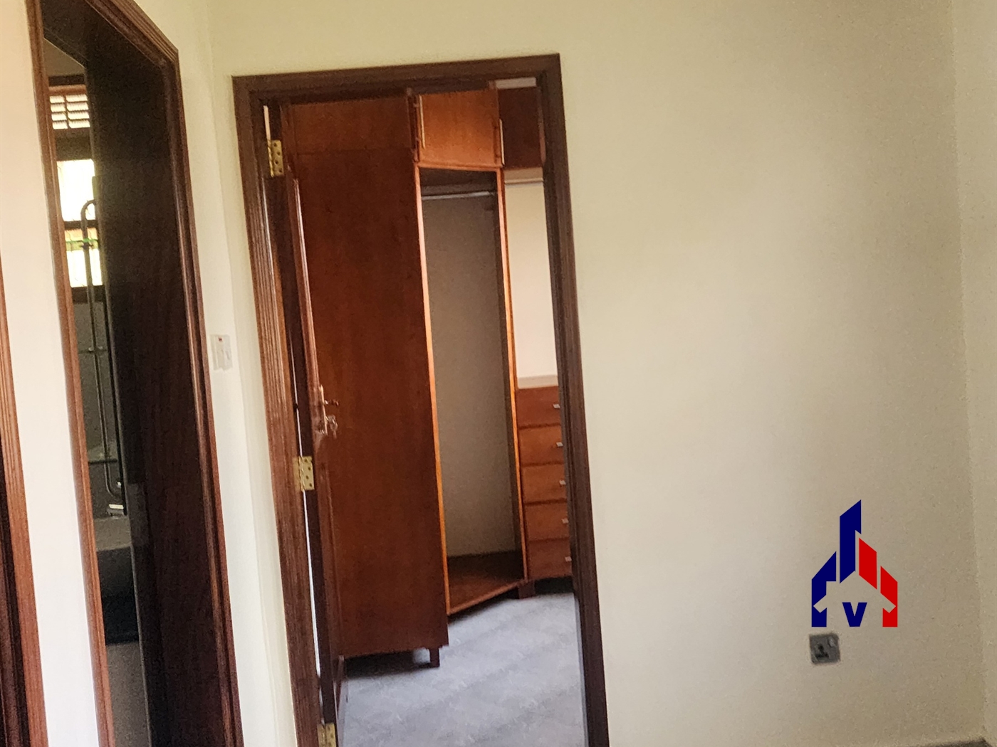 Bungalow for rent in Muyenga Kampala