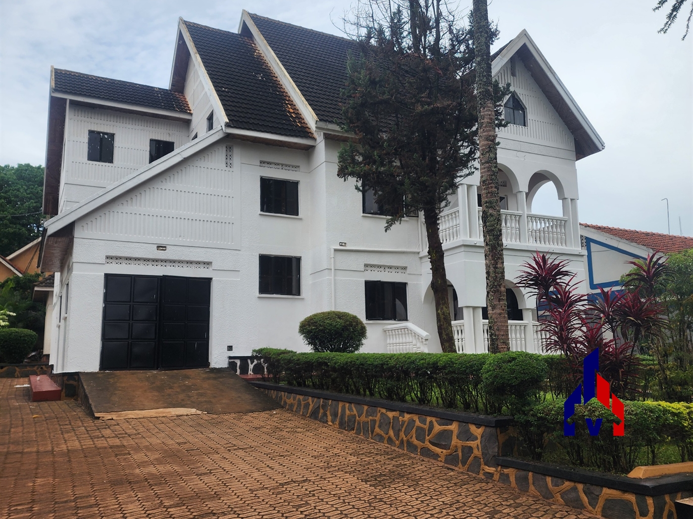 Storeyed house for rent in Kansanga Kampala