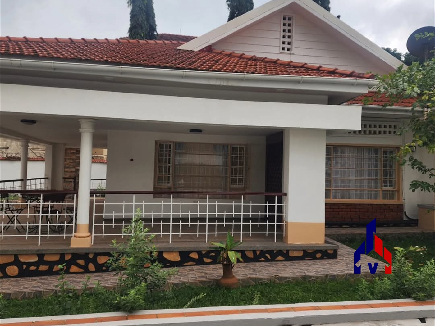 Bungalow for rent in Muyenga Kampala